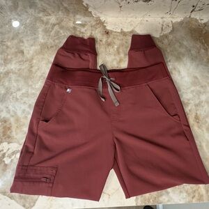 DARK CHERRY: Figs Scrub Set Catarina/Zamora (S/SP)